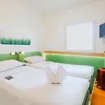 Ibis Budget Makassar Airport