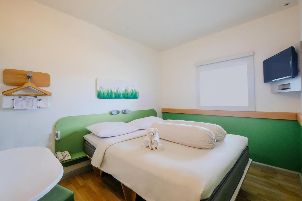 Ibis Budget Makassar Airport Manda